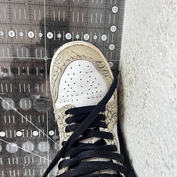 Nike Air Jordan 1 Retro Youth Size 6Y Women 7. 5 FD1437 052 White Elephant Shoe - Picture 15 of 15